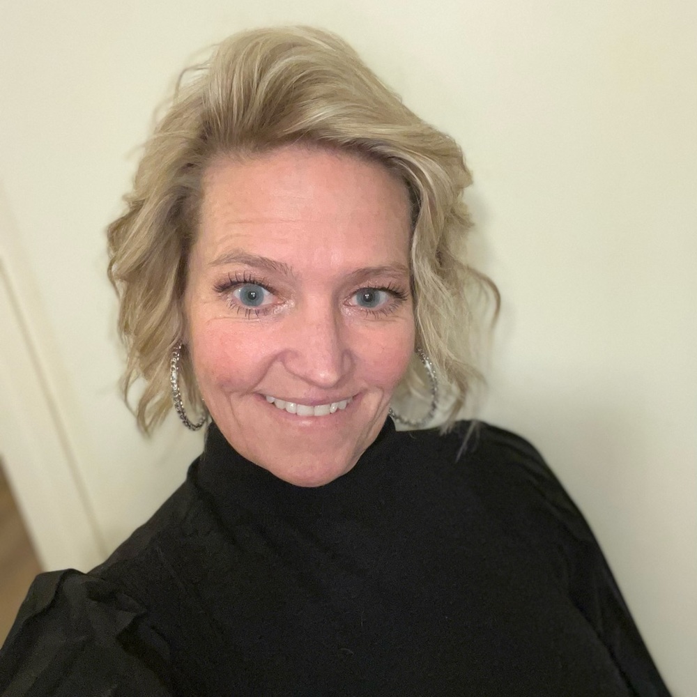 Meet your Posher, Laura